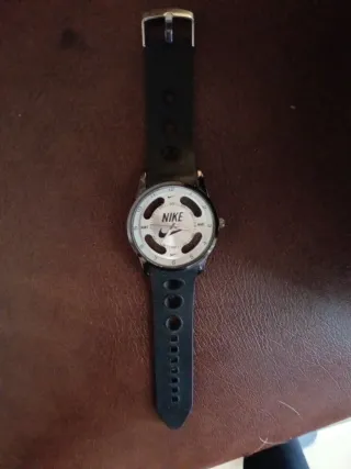 Reloj Nike Negro y Plateado