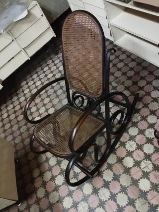 Dondola Thonet in Rattan e Legno