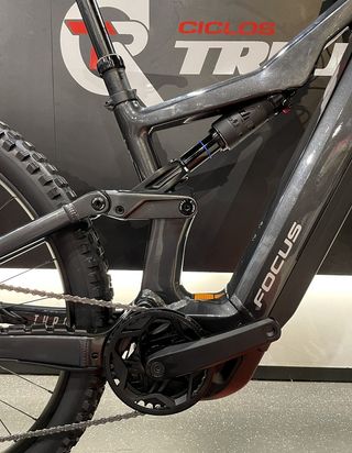 FOCUS THRON2 6.6 - PROMOCIÓN - Todas las Tallas