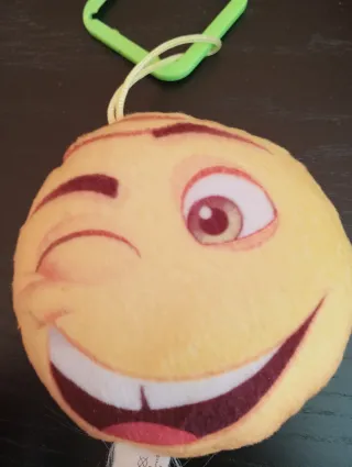 Lote de accesorios emoji y más