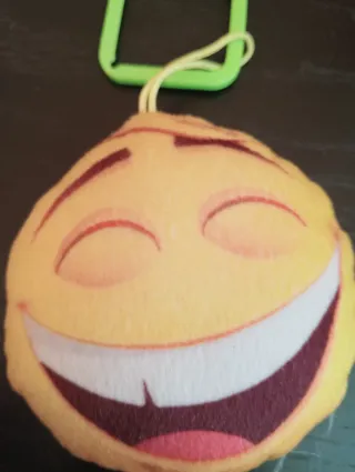 Lote de accesorios emoji y más