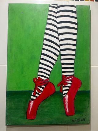 Cuadro de zapatillas de ballet con medias.