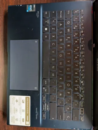 ASUS Zenbook 14 OLED i5-1340P. IMPECABLE. CAMBIO