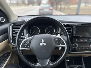 Mitsubishi Outlander 2015