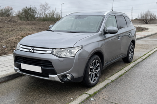 Mitsubishi Outlander 2015