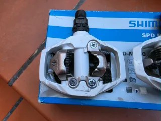 Pedales Shimano PD-M530 Blancos