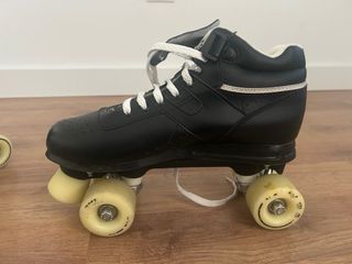 Patines ROOKIE T.42 + Protecciones Muñeca