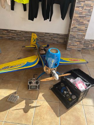 Avión RC INVENSI X