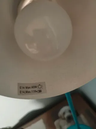 Lámpara de escritorio metálica azul y gris