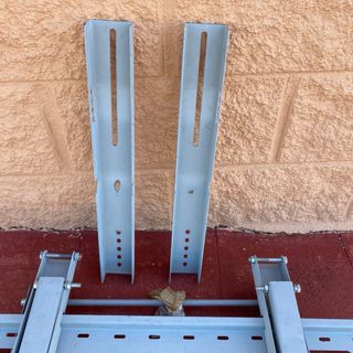 Soporte Pared TV Metálico Gris