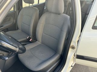 Renault Clio 1.2 gasolina 5 puertas
