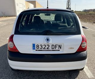 Renault Clio 1.2 gasolina 5 puertas