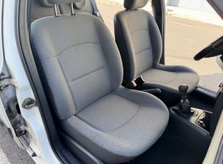 Renault Clio 1.2 gasolina 5 puertas