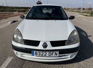 Renault Clio 1.2 gasolina 5 puertas