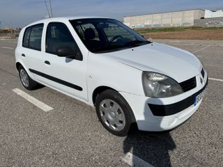 Renault Clio 1.2 gasolina 5 puertas