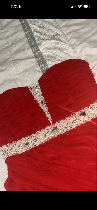 Vestido rojo pedrería talla S