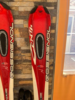 Esquís Rossignol con bastones