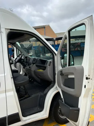 Peugeot e-Boxer 2011