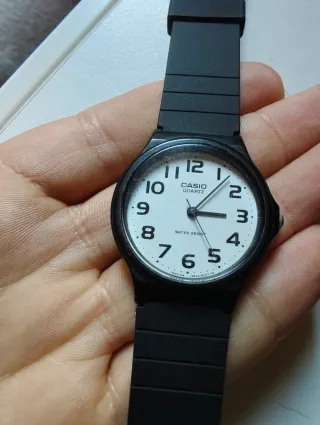 Casio MQ-24 Reloj Analógico Negro