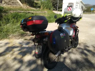 3 Maletas Moto GIVI Negras y Rojas