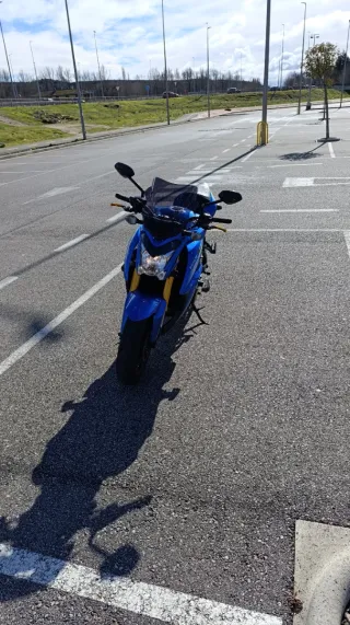 Suzuki GSX-S1000 Azul 2015