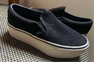 Zapatillas deportivas, varias marcas originales.