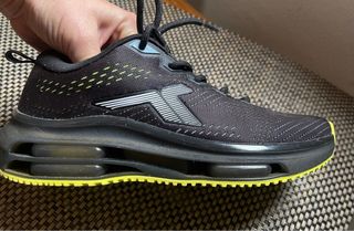 Zapatillas deportivas, varias marcas originales.