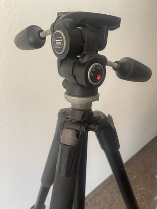 Trípode Manfrotto 055XB