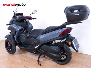 YAMAHA TRICITY 300