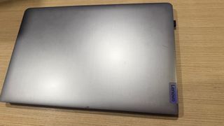 Lenovo Laptop Gris y Negro