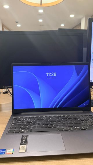 Lenovo Laptop Gris y Negro