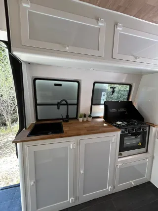 Reparacion.Y mantenimiento De vehículos y caravana