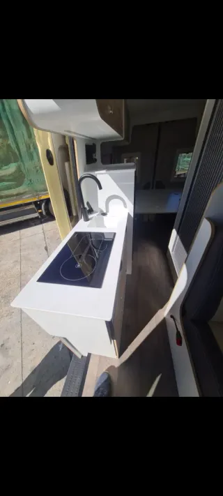 Reparacion.Y mantenimiento De vehículos y caravana