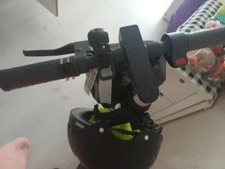 Patinete Eléctrico Negro con Accesorios