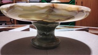 Frutero de mármol verde y marrón