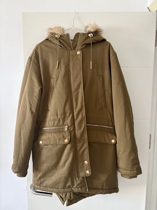 Parka Pull and Bear Verde Militar