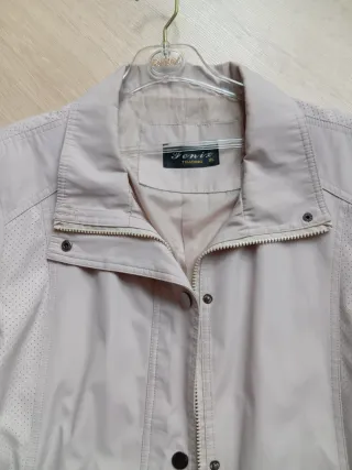Cazadora/Gabardina fenix Beige Talla XL