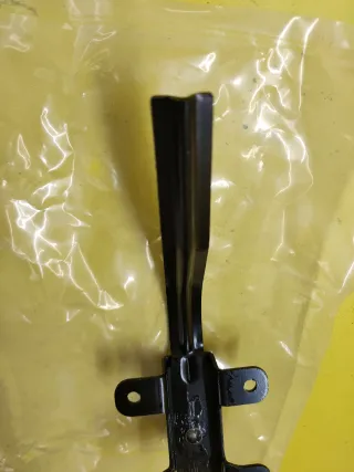 ASEGURADOR TOPE PUERTA TRASERA SPRINTER VW LT II