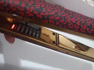 Plancha de pelo Corioliss negra