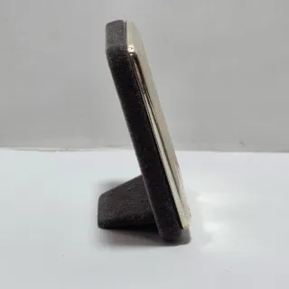 Piccola cornice porta foto in tessuto e argento