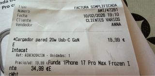 Funda INTECAT iPhone 17 Pro Transparente MagSafe.