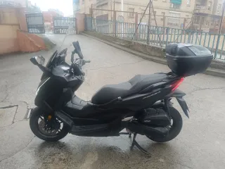 Honda Forza 125 Negra Automática