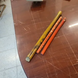 Lote instrumentos musicales artesanales