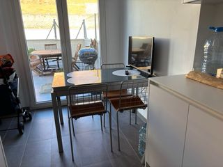 Conjunto mesa de cocina con 4 sillas