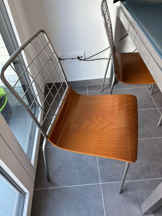 Conjunto mesa de cocina con 4 sillas