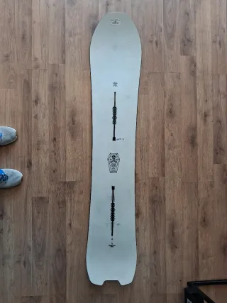 Tabla Snowboard 154 Burton skeleton key