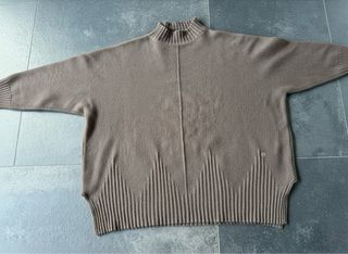 Jersey de punto marrón