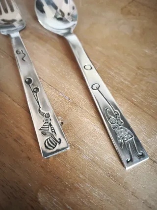 Cubiertos de plata con estuche