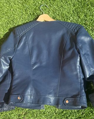 Chaqueta efecto piel azul marino T.S