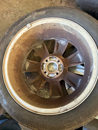 3 llantas de aluminio Clio 3 195/55R15